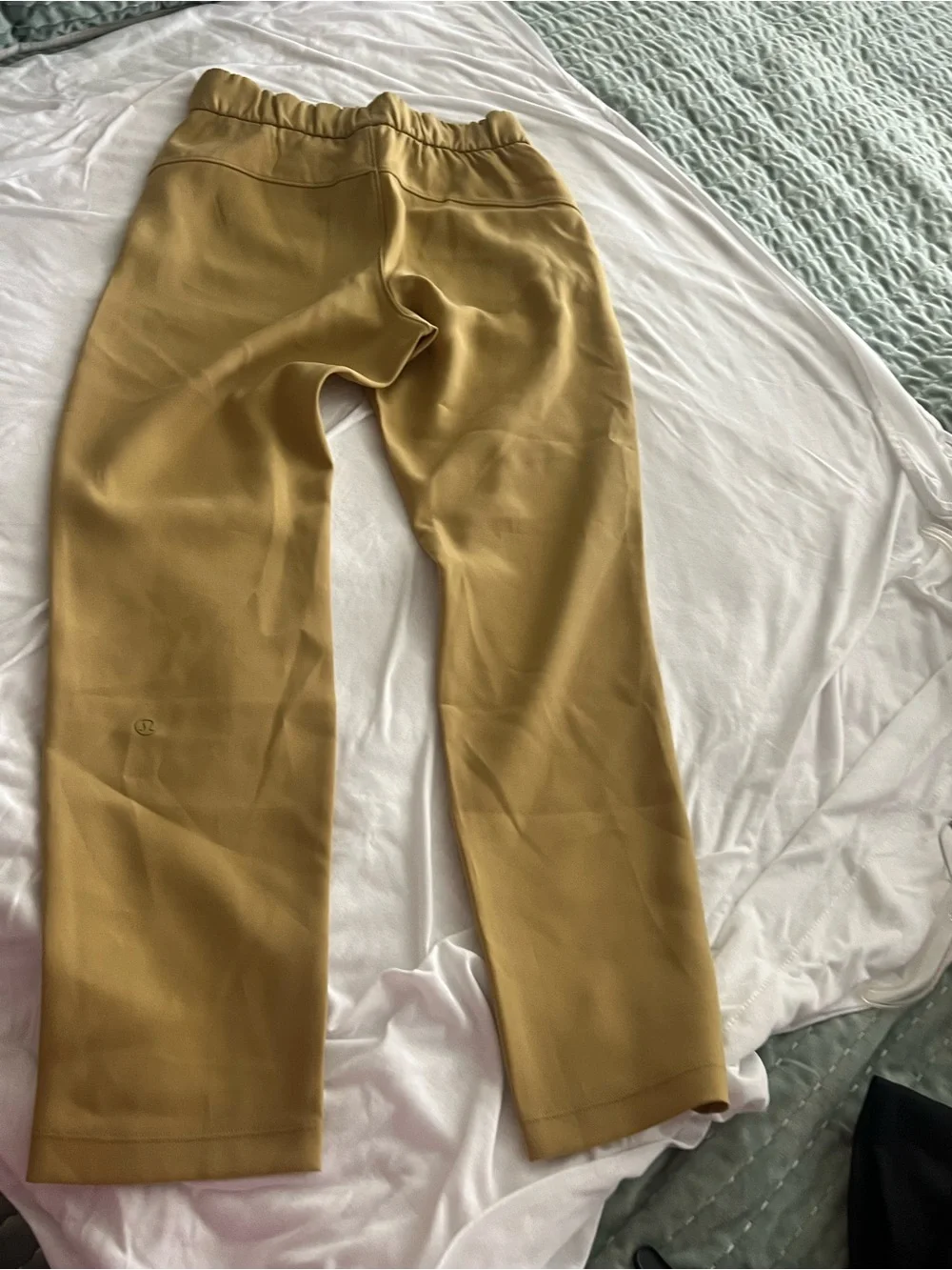 Lululemon women's metro  Drawstring Casual Pants in Mustard size 2
